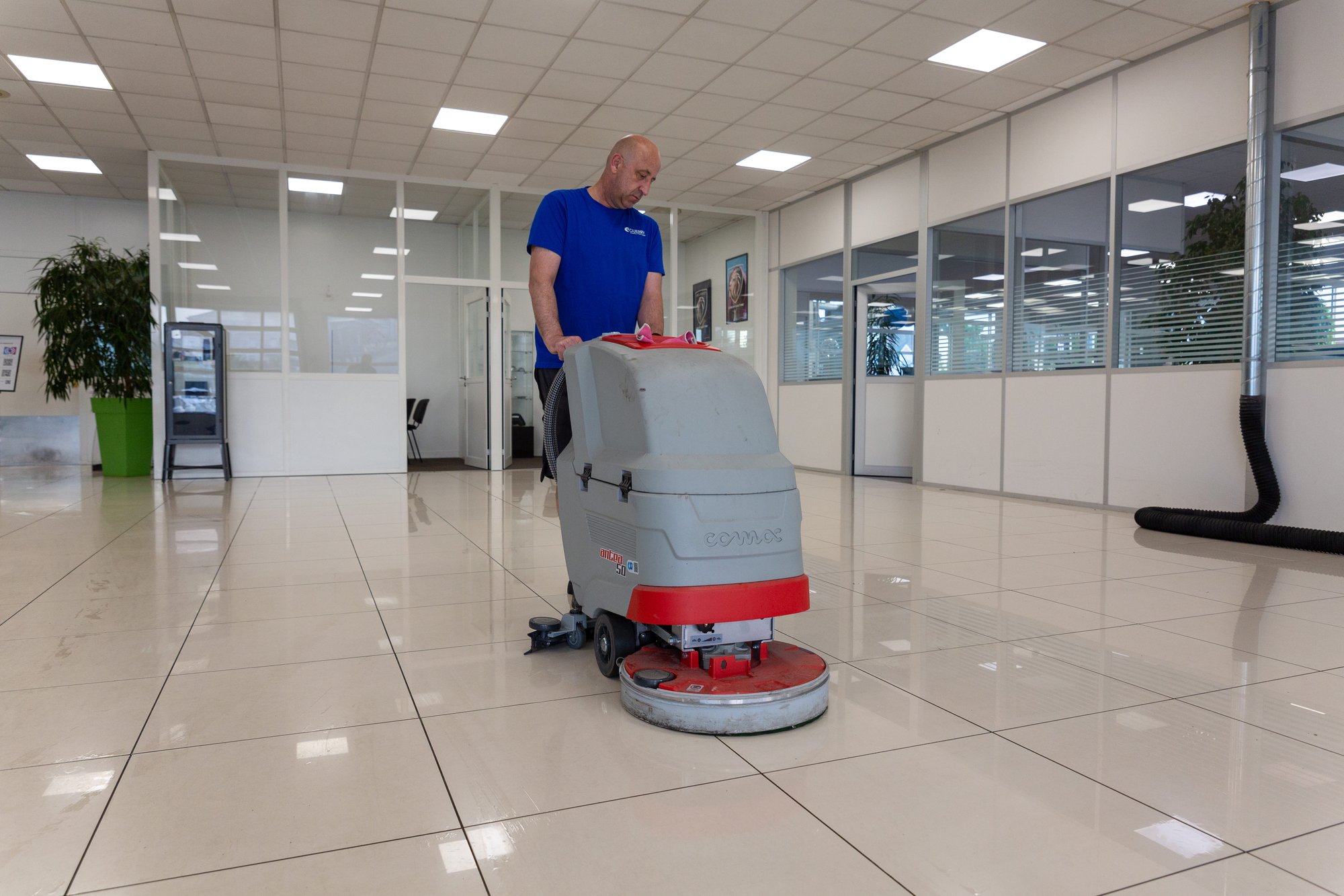 Nettoyage avec une machine - Guerry MHP Nettoyage avec une machine - Guerry MHP